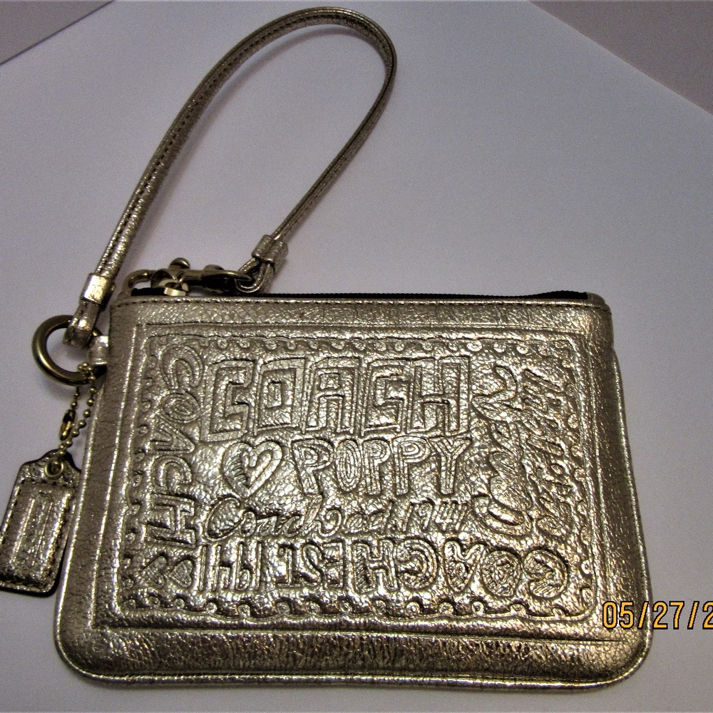 Coach poppy wristlet